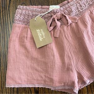 NWT Listicle Lace Trim Shorts Clay Small NWT Boho Fairy Pink Whimsical High Rise